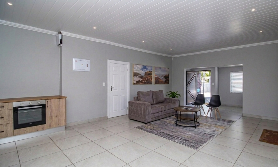 7 Bedroom Property for Sale in Knysna Central Western Cape